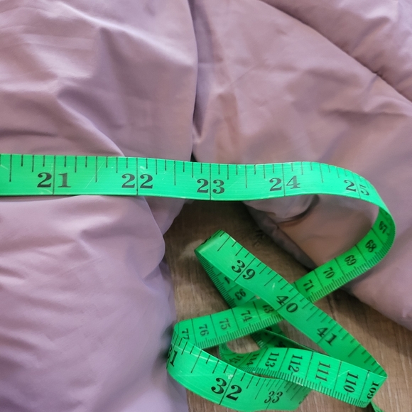 Lululemon Hooded Insulated Wrap in Heathered Purple Size 4 - Picture 13 of 13